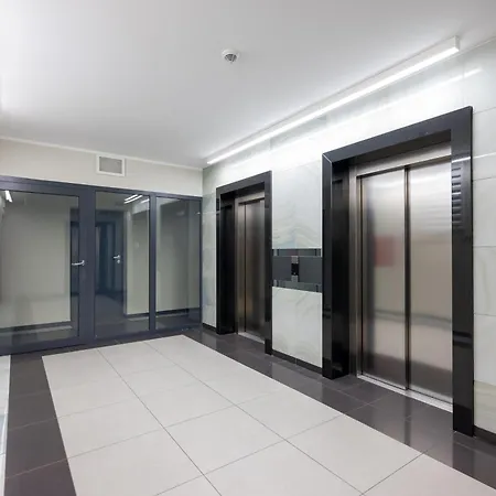 New Comfort 332 By Bookinghost