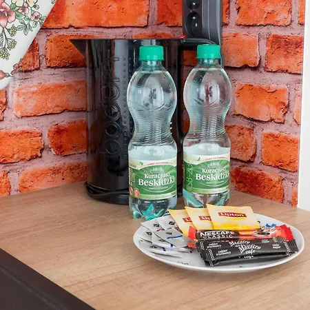 New Comfort 332 By Bookinghost *