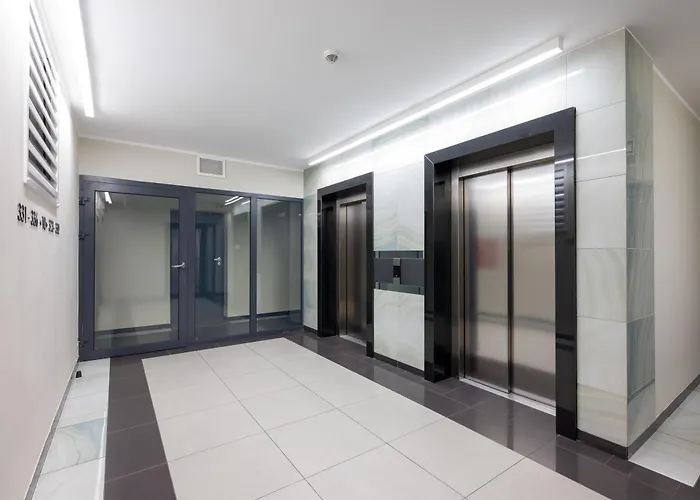 New Comfort 332 By Bookinghost