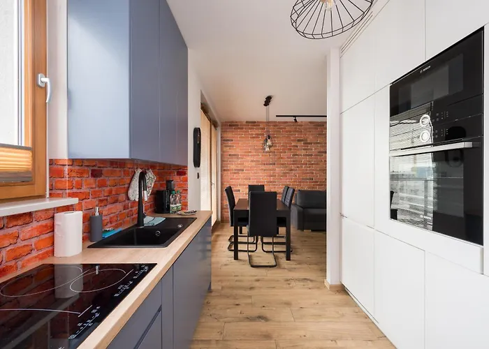 New Comfort 332 By Bookinghost * Warszawa